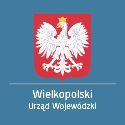 Grafika przedstawia  na niebieskim tle godło Polski biały orzeł na czerwonym tle z napisem Wielkopolski Urząd Wojewódzki